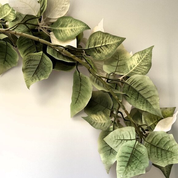 POINSETTIA HOLIDAY SWAG WALL DÉCOR ARTIFICAL CHRISTMAS - Picture 9 of 13